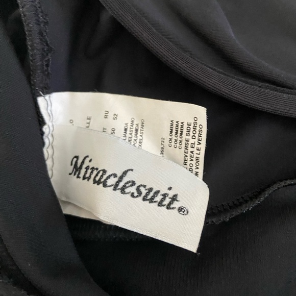 - Miraclesuit Black one piece swimsuit size 16D like new - Picture 3 of 9